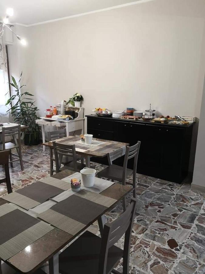 Hotel Doc Canelli Luaran gambar